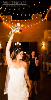 Castle-Wedding-Bouquet-Toss