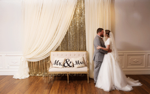Couple-Gold-Background