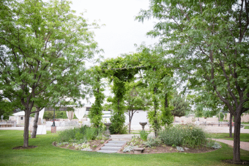 Green-Garden-Alcove