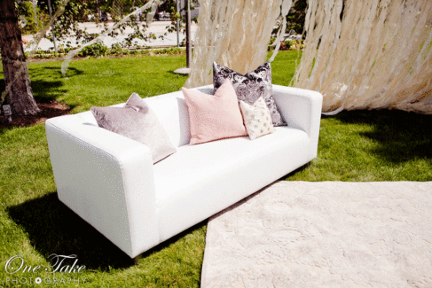 Lawn-Seating